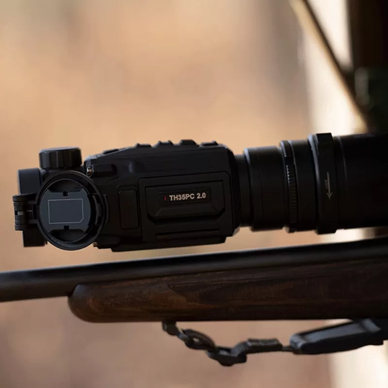 Clip-on HikMicro THUNDER 2.0 TH35PCR 384X288, 12 um NETD 20 MK.