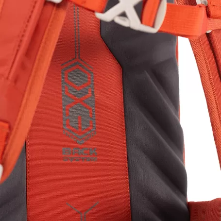 Mochila Trangoworld BOLKAR 35 FOGO VERMELHO