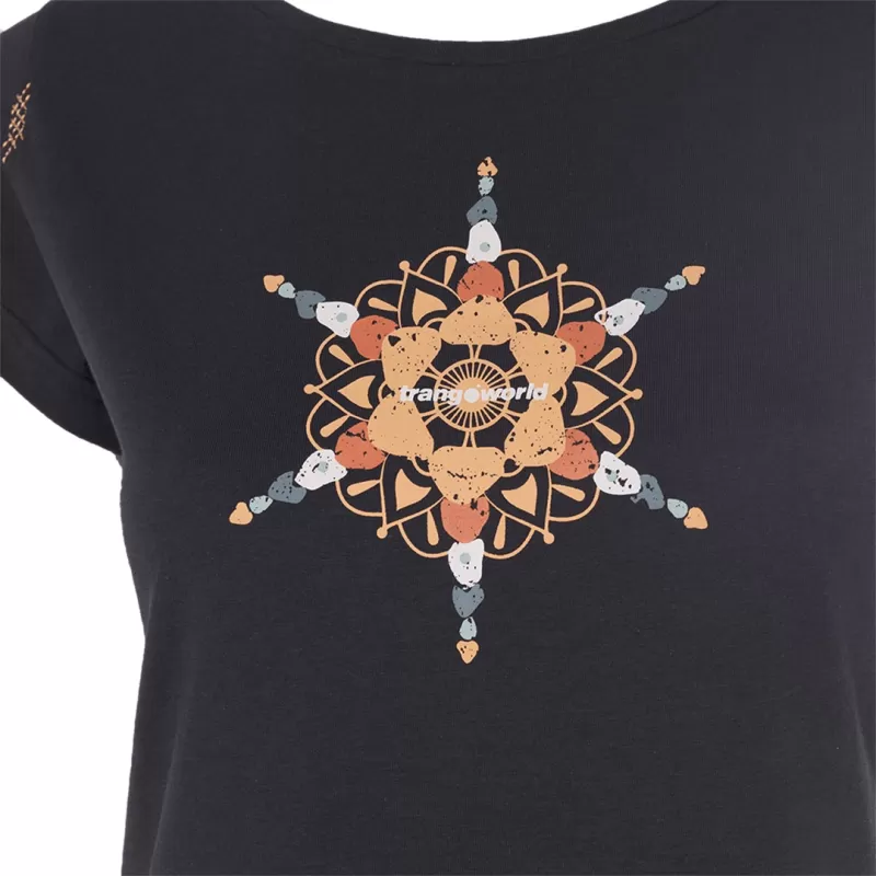 CAMISETA MANDALA PRETA Trangoworld