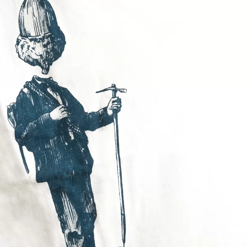 Camiseta Trangoworld Nuvens Bege