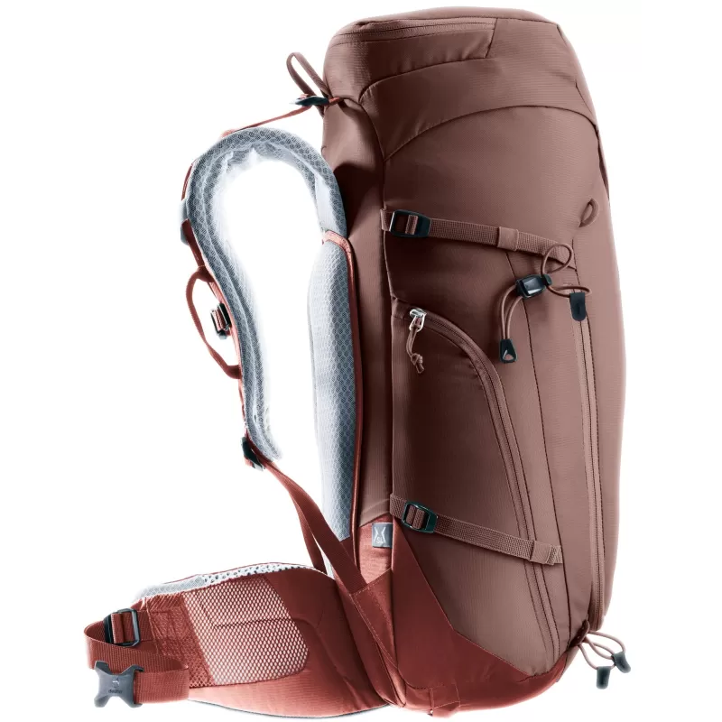 Deuter Trail 28 SL marrón