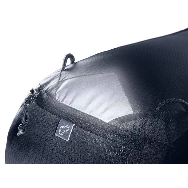 Deuter Race 16 Preto