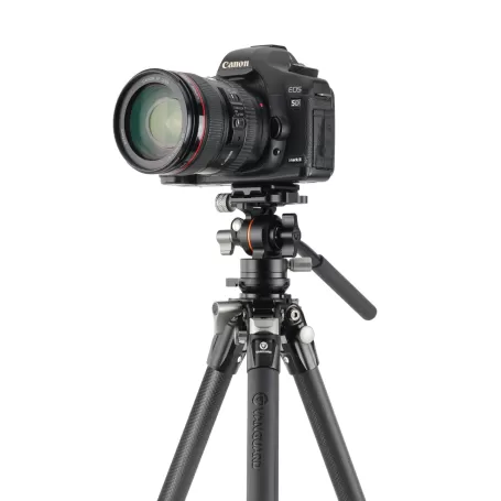 Tripé de vídeo compacto Vanguard Alta Pro 3VLT 235CV12 Carbon, cabeça esférica Veo PV-12