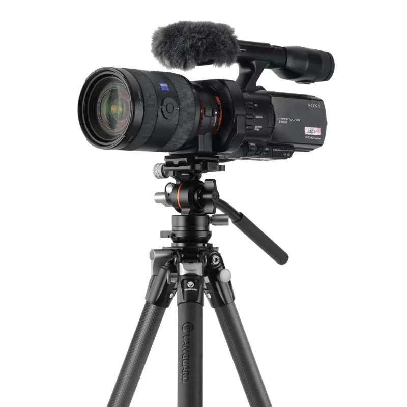 Tripé de vídeo compacto Vanguard Alta Pro 3VLT 235CV12 Carbon, cabeça esférica Veo PV-12