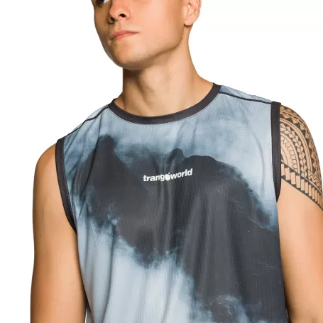 CAMISETA PRETA Trangoworld MERLES