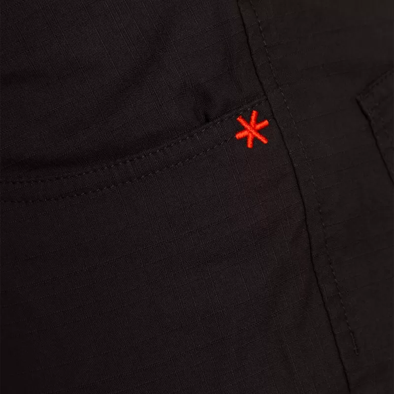 Trangoworld PANTALÓN BERMUDA MAIPO NEGRO