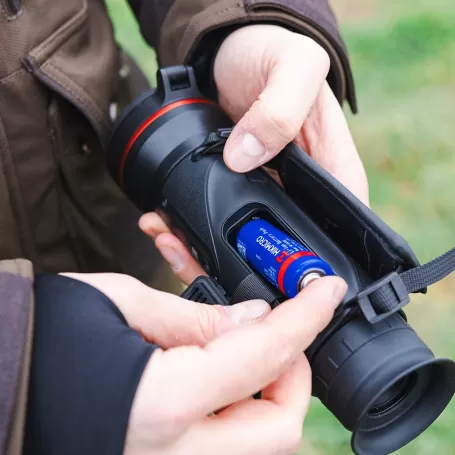 Monocular Térmico HikMicro FALCON FQ50-L 2.0 640X512, 15 Mk. 16GB. 2.600 mt. LRF.1.000 MT.