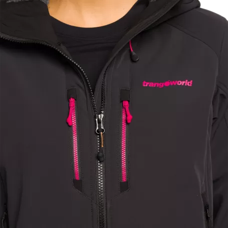 JAQUETA PRETA SEGNES Trangoworld