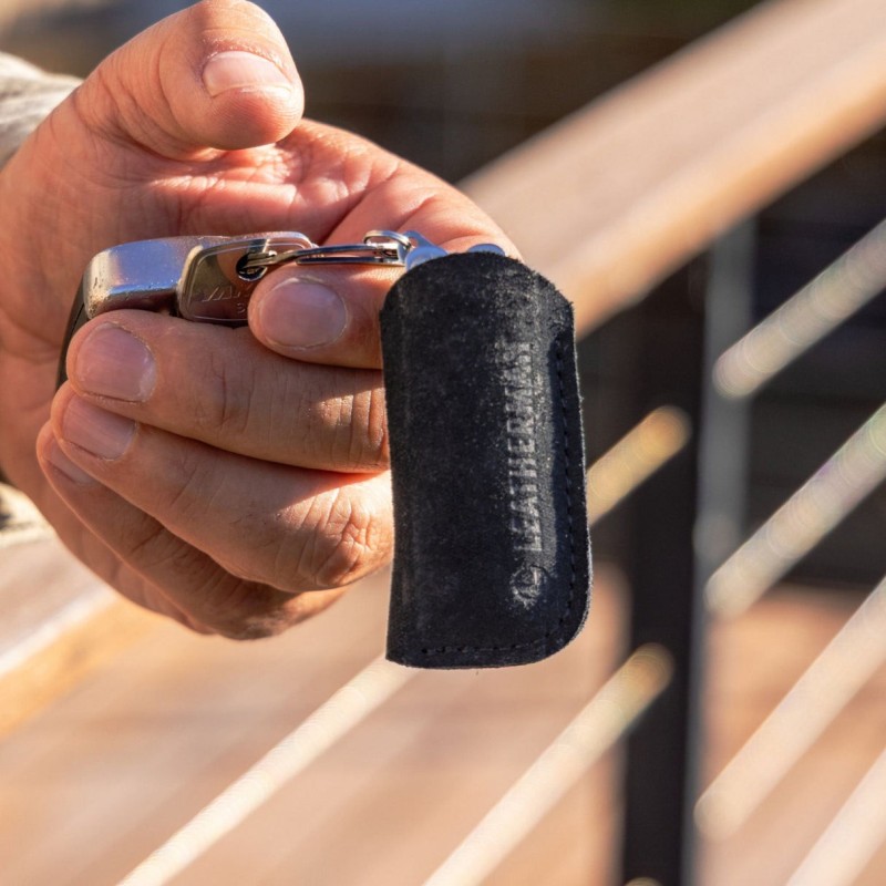 Leatherman SLEEVE/LEATHER-BLACK/L/PKG Black