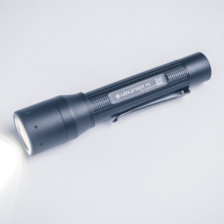 Led Lenser Linterna P5 Pilas