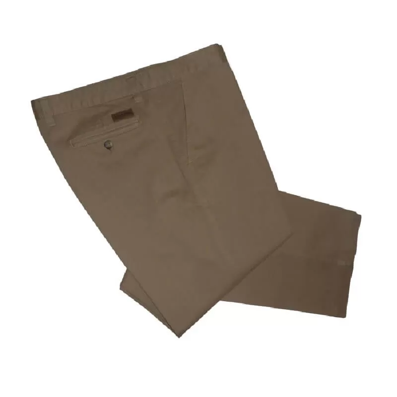 Calças Chino Curzon Classics TR1-74 Camel - TR1-74camel - Curzon Classics - masculinas - Calças Curzon Classics Calças Chino Curzon Classics TR1-74 Camel - TR1-74camel - Curzon Classics - masculinas - Calças Curzon Classics
