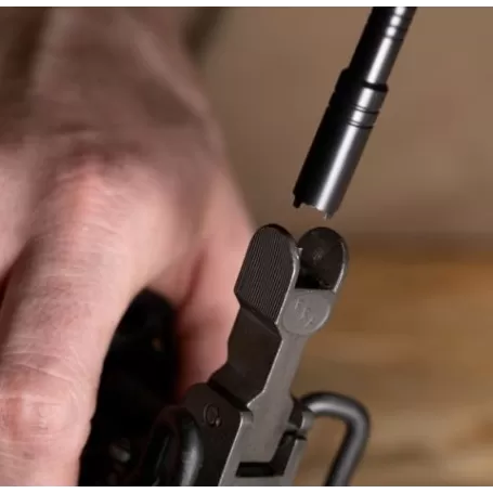 Extensão de mira LEATHERMAN de 1/4", ajuste de mira e suporte de ponta