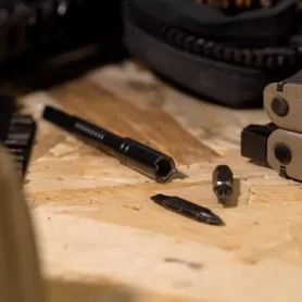 LEATHERMAN Prolongador, ajuste mira y  soporte de puntas de 1/4''