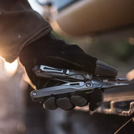 LEATHERMAN CHARGE Tti+ - Bainha de nylon, caixa de papelão