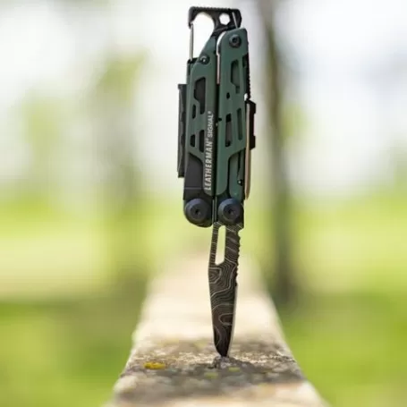 LEATHERMAN Signal topo, funda nylon, caja cartón