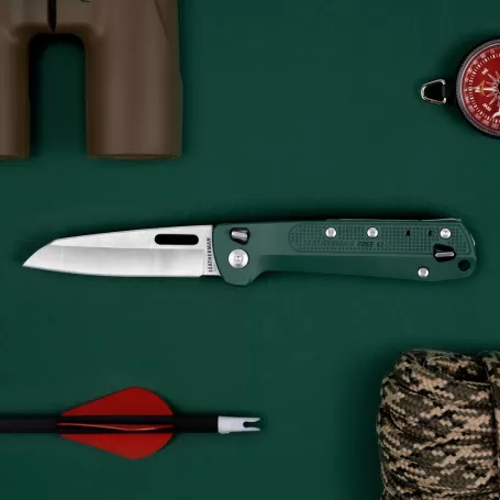 LEATHERMAN K2 verde, borda lisa, sem bainha, caixa de papelão