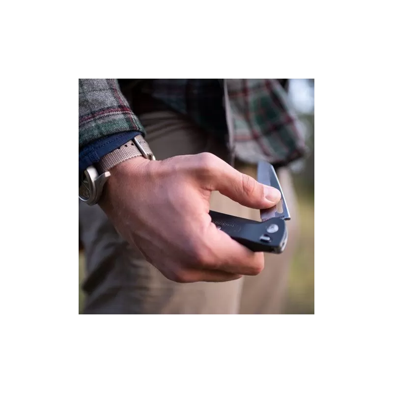 LEATHERMAN K2 cinza escuro, borda lisa, sem bainha, caixa de papelão