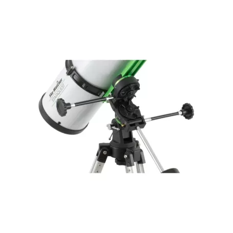 Sky-Watcher 130/650 com montagem StarQuest