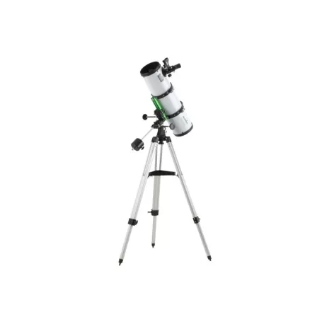 Sky-Watcher 130/650 com montagem StarQuest