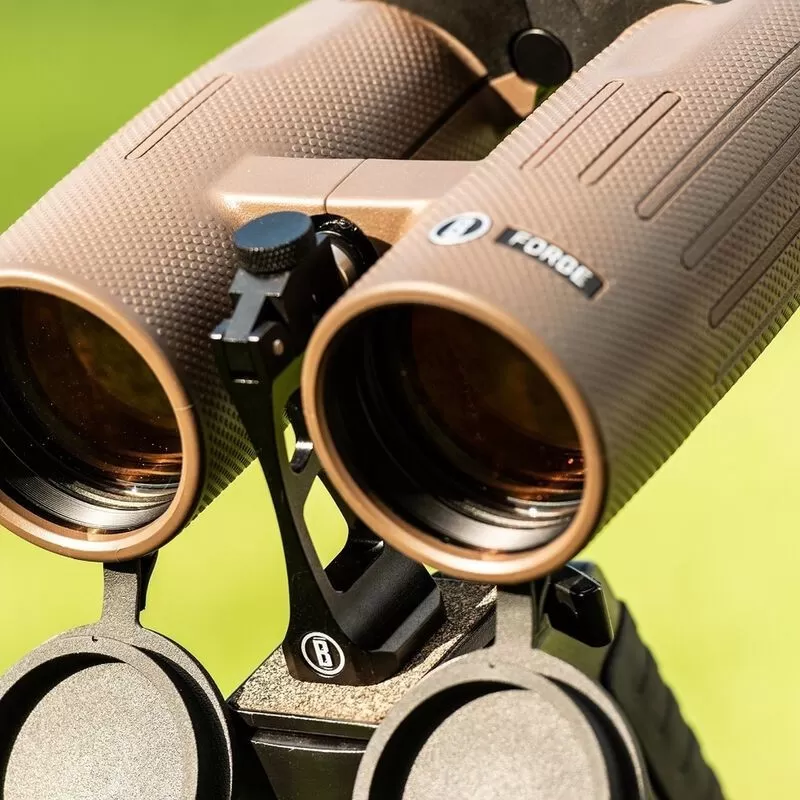 Adaptador Bushnell Quick Release de prismáticos a trípode