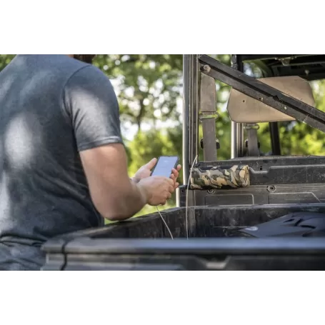 Alto-falante e carregador Bluetooth BUSHNELL Outdoorsman