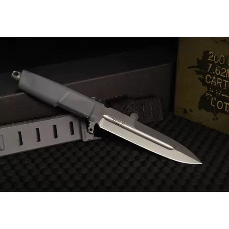 Proporção Extrema CONTATO LOBO CINZA PEDRA LAVADA Proporção Extrema CONTATO LOBO CINZA PEDRA LAVADA