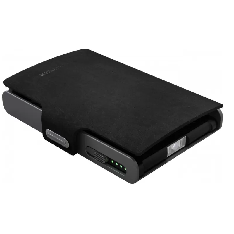 Carteira Flexível com Lanterna + Protetor de Cartão 150 lm PRETA Carteira Flexível com Lanterna + Protetor de Cartão 150 lm PRETA