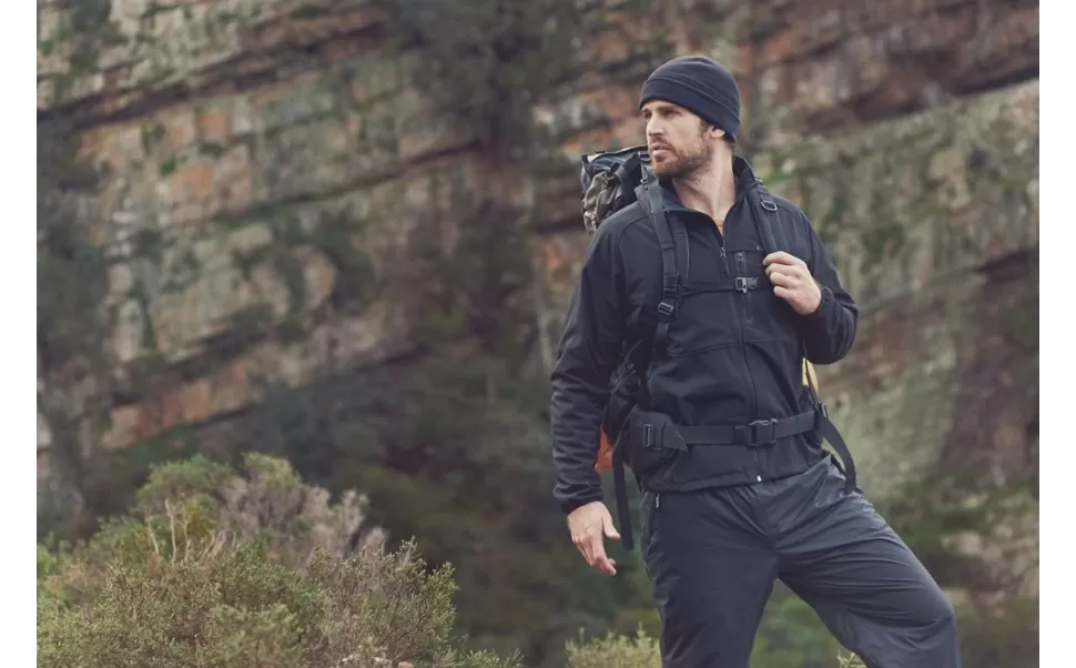 Roupas de meia estação: as melhores peças leves para homens Roupas de meia estação: as melhores peças leves para homens